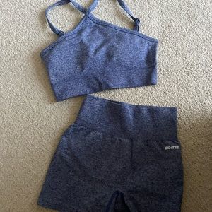 Bo+Tee seamless sports bra and shorts